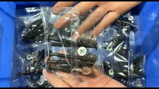 2B Automatic Counting Eccentric wheel Nut Bolt Screw Washer Packing Machine With Check Weight