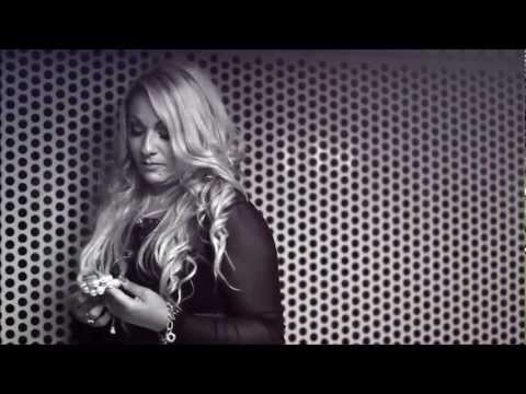 DAVID STEEL ft. Martina Balogová - Náhrdelník