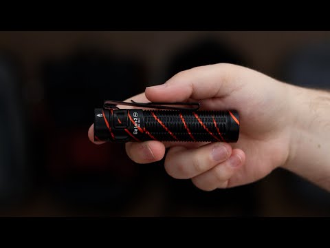 Olight Baton 3 Pro 1500 Lumen LED Flashlight with Black Lava Olight Baton 3 Pro 1500 Lumen LED Flashlight with Black Lava
