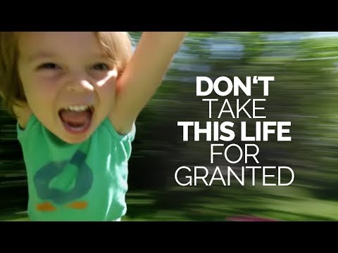 許されたためにあなたの人生で何かを取ることはありません - やる気を起こさせるビデオを見なければならない (Don't Take Anything In Your Life For Granted - A Must Watch Motivational Video)