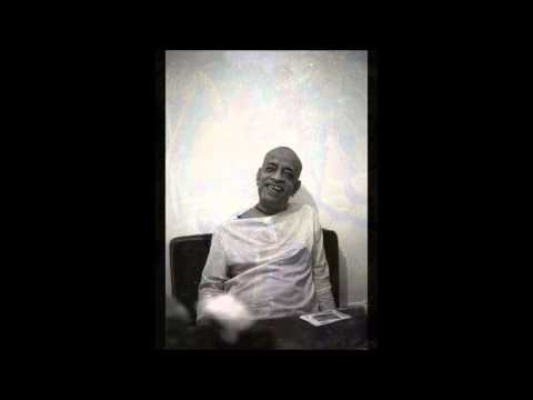 Gitavali - 03.03 - Prasad Sevaya - Sung While Honoring the Lord's Prasad - bhai re sacir angane