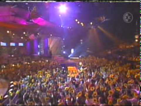 Ana Torroja y Aleks Sintek  - Duele el amor @ Premios Juventud 2004 (Live)