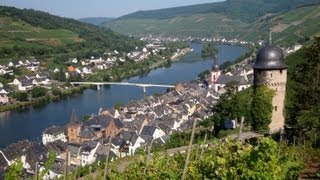 preview picture of video 'Zell Moselle Valley Germany tourism - Zell Mosel Deutschland Tourismus - German Wine village'