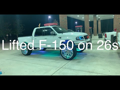 Lifted F150 on 26s