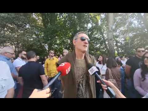 Փաշինյանն իր խմբով պիտի հրաժարական տա. Վարդան Պետրոսյան