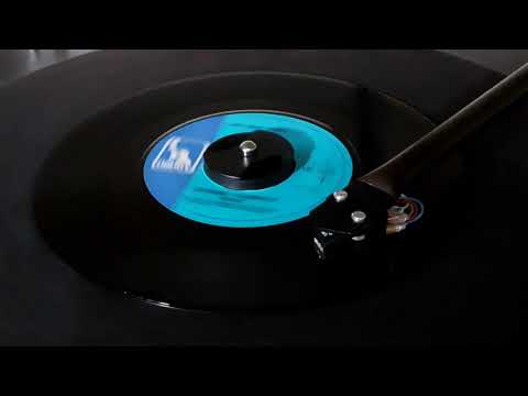 Creedence Clearwater Revival: Bad Moon Rising - 1968 - Original Liberty Label - 45rpm - Mono.