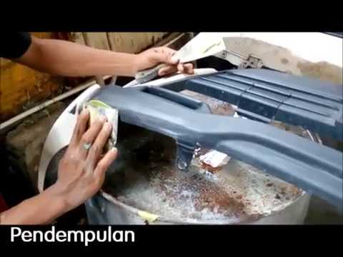 Kecil kontol berpose untuk bersenang-senang Peningkatan biaya anggota dengan operasi