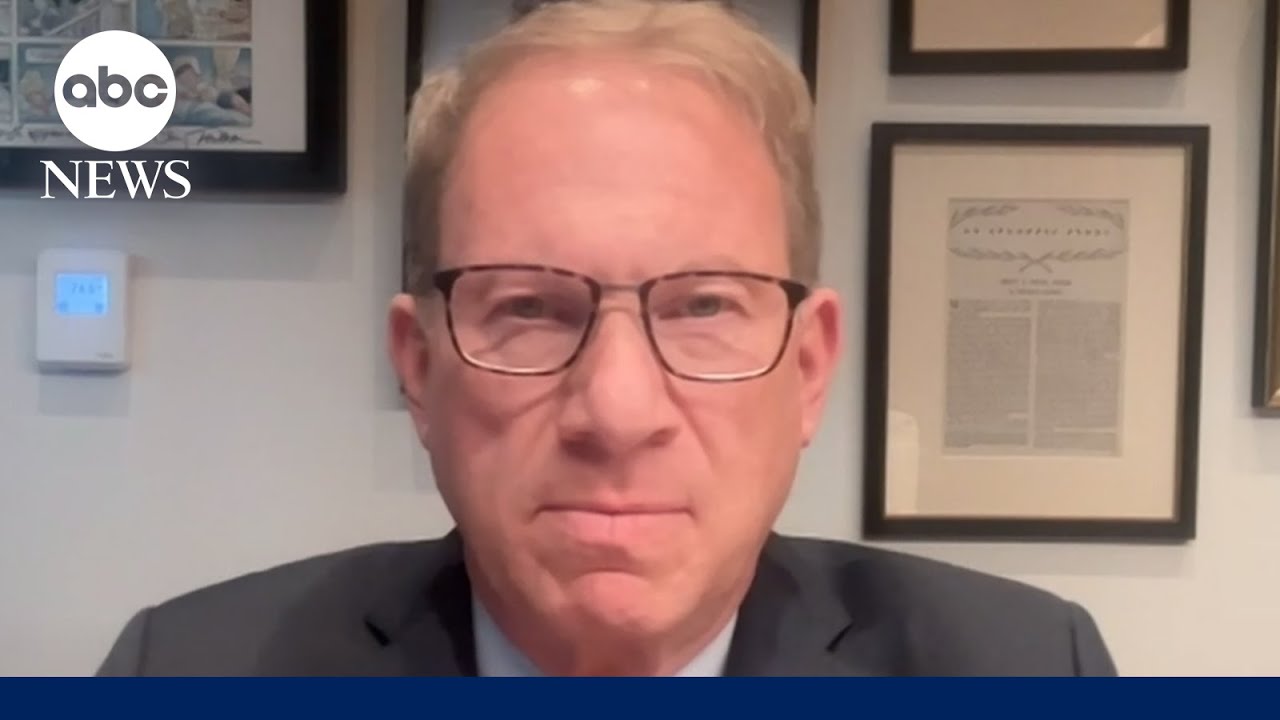 Atlantic editor-in-chief calls Trump administration's response to Signal debacle 'strange behavior'