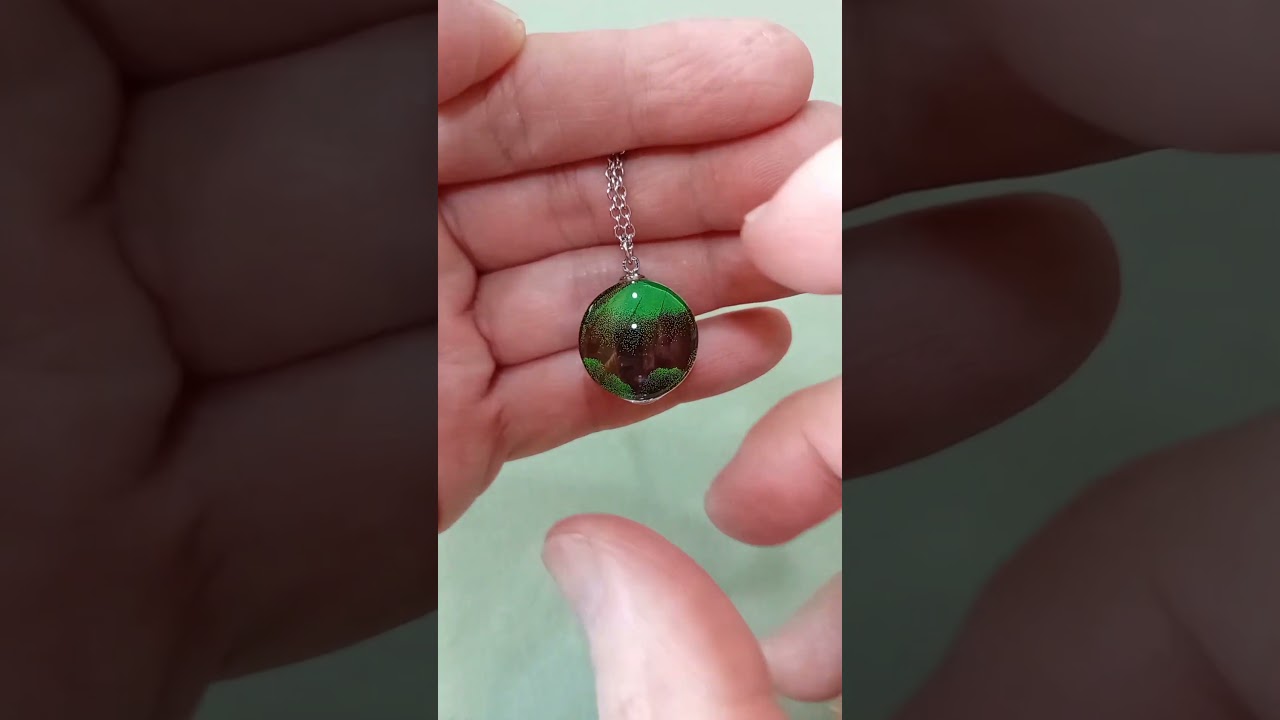 collana 20mm con vera ala di farfalla Papilio palinurus Emerald Swallowtail sotto lente in vetro gioielli eco all’ingrosso