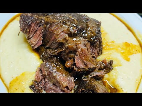 Stracotto di manzo￼ con purè, tenero come burro