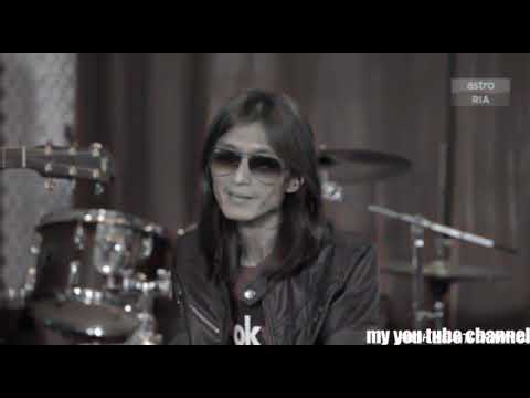 Zamani di balik idola