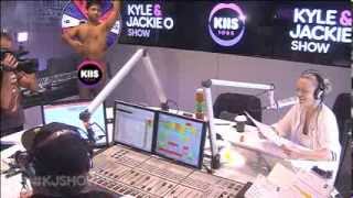 Kyle & Jackie O Try Some Life Drawing