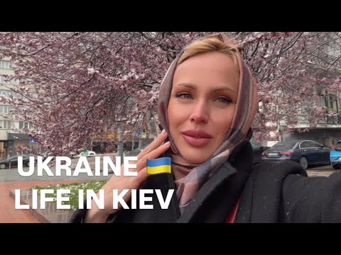 Ukraine 🇺🇦Life in Kiev. April 13, 2025. The Streets of Tatarbunary, Ukraine. Streets Scenes..