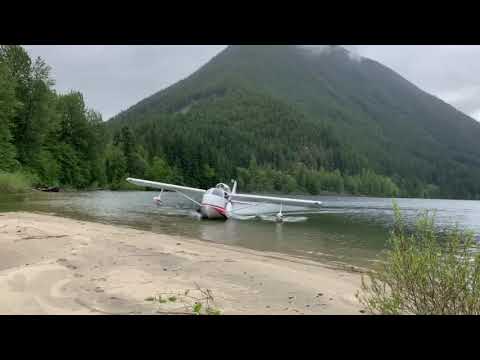 Thunderbee (modified Republic Rc-3 Seabee) beaching on a Lake in Canada