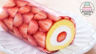 Should roll the Strawberry Roll cake with strawberries.