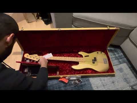 Unboxing my new Fender American Original 50’s Precision Bass