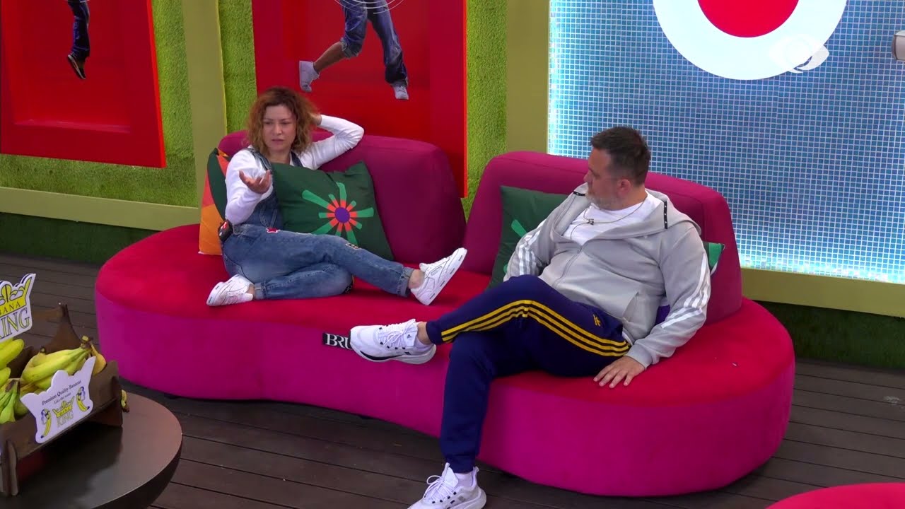 S'duhet t'i flasësh fare atij, banorët bisedojnë për lojën e Jetmirit