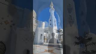 Download lagu 😍📍MasyaAllah Megah nya Masjid Raya Sheikh Zayed Solo #shorts #short #masjid #travel #2023 #islam mp3