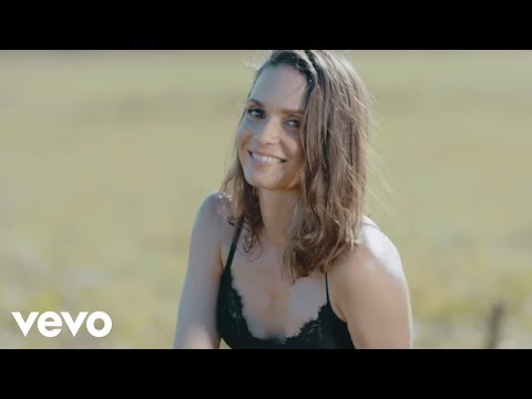 Diana Fuentes - La Fortuna (Official Video) ft. Tommy Torres