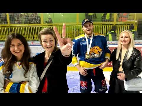 Bez komentára - Oslavy hokejistov HC 19 Humenné po výhre vo finále TIPOS SHL (26.4.2023)