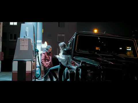 Yofu - на вокал. Mercedes and models girl