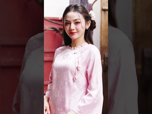 ED26S560 - Sét áo dài lụa gấm thêu hoa