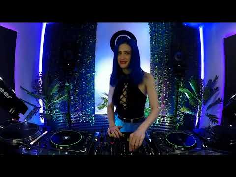 La Cintia @ 120 Podcast #32 (10.11.2022) Dj set Tech House