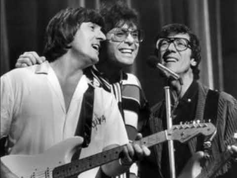 Cliff Richard & The Shadows - When I Grow Too Old To Dream