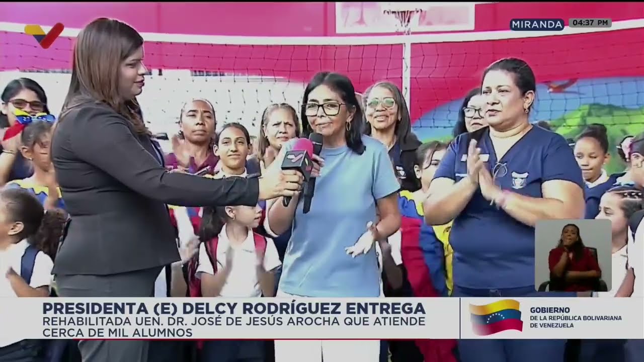 Delcy Rodríguez en rehabilitación de la Unidad Educativa José de Jesús Arocha en Petare