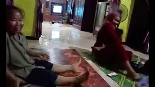 Download lagu Adek nangis pengen nenen, ibu pun menyusui adeknya mp3 Download lagu Adek nangis pengen nenen, ibu pun menyusui adeknya mp3