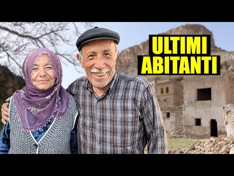 LIVING IN THE ABANDONED VILLAGE FOR 30 YEARS - thepillow