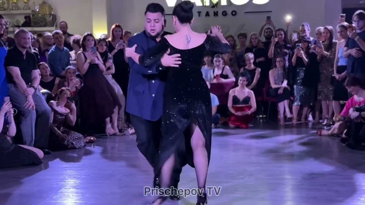 Video thumbnail for Sebastian Bolivar & Cynthia Palacios (1-4) The first Grand Milonga of the VaMos’Cu festival 2024