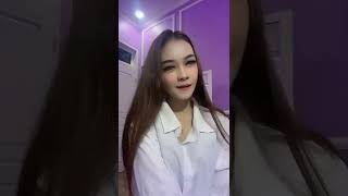 Download lagu CEWEK CANTIK JOMBLO NGAJAK NIKAH 💦💦🥰🥰😍😍🤩🤩 #shorts #tiktok #viral #trending mp3