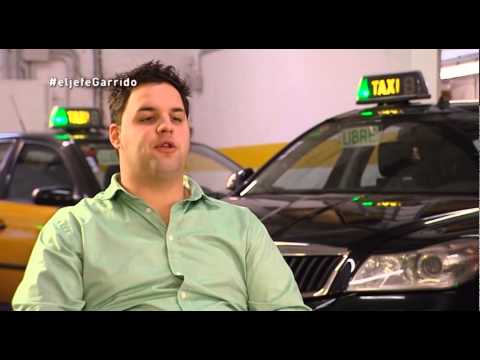 Carlos a Elisabeth: "Has sido una profesora excepcional" - El Jefe Infiltrado