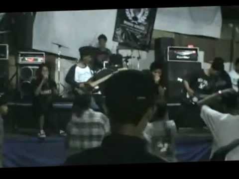 SNAKEHEAD TERROR live @ ksckoposhoppingcenter mpeg4 002
