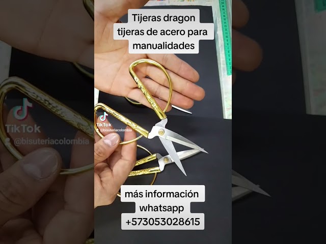 Vídeo relacionado con CCR Juego de Tijeras,Tijeras de Acero Inoxidable con Chapado de Titanio en Color,Tijeras para Manualidades,Agarre Cómodo,Adecuado para Familias,Oficinas y Escuelas,Juego de 5