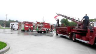 preview picture of video '1937 American Lafrance @ Bristol's new fire station'