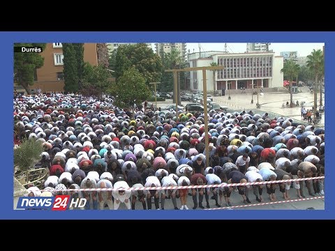 Kremtohet Kurban Bajrami edhe ne qytetet e vendit