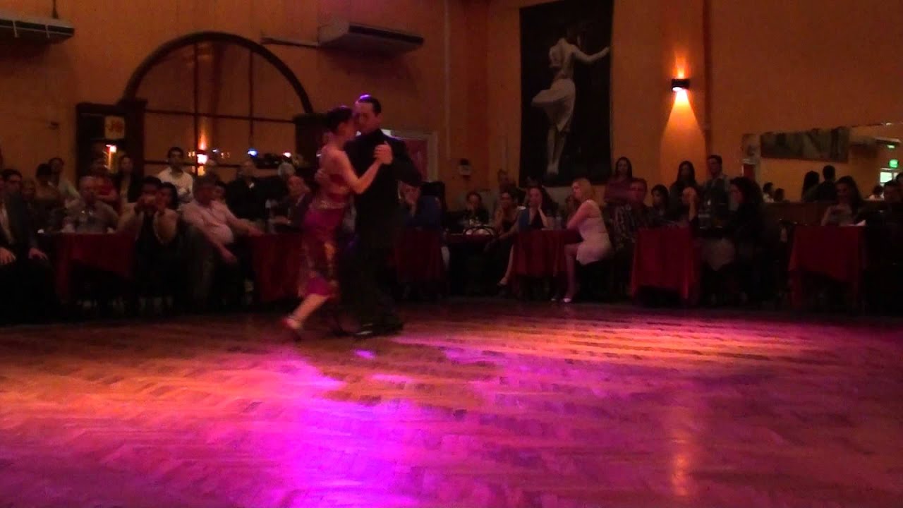 2011 Nov Cristian Lopez y Naoko Tsutsumizaki Buenos Aires Milonga Parakultural 4