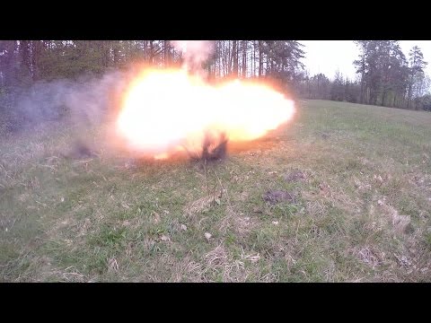 0,5kg czarnego prochu & gaśnica  /0.5 kg of black powder & fire extinguisher