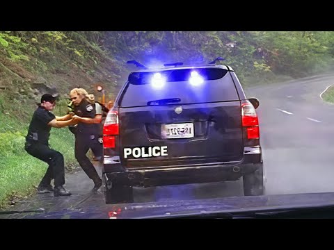 35 Most Emotional Moments Ever Caught on Camera