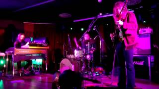 DeWolff: "Tired of loving you"