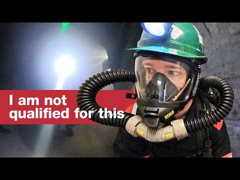 這些人走向礦災現場！ (These people walk towards mining disasters.)