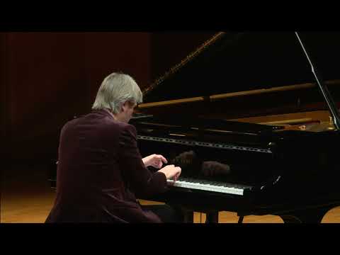 Peter Jablonski plays Grażyna Bacewicz, Toccata from Sonata No 2. Live at Seoul Arts Centre