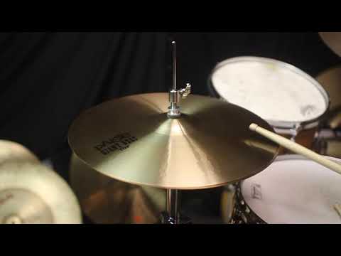 Paiste 15" Giant Beat Hi Hats - 958g/1258g