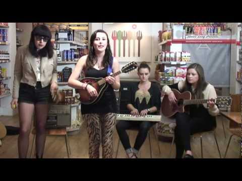 Janice Long Presents - Poppy and the Jezabels - If Your Not There (Scandinavian Kitchen Sessions)