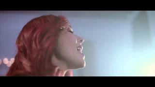 Video Hormigas Bajo El Mantel de Lara