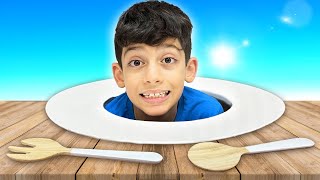 Download lagu Jason dan Alex bersenang-senang di Museum Ilusi dan mengunjungi museum lainnya mp3