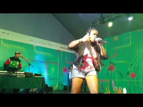 Oye lo que traigo - Arianna Puello