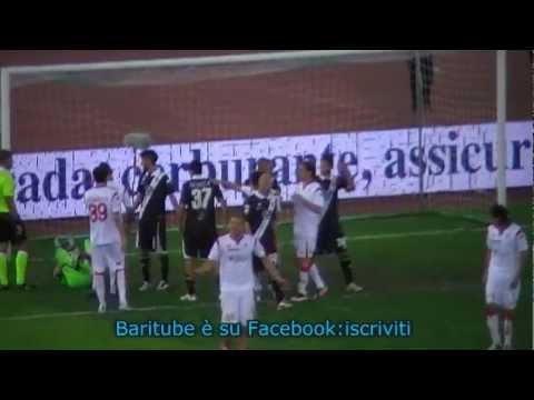 Bari - Grosseto 1-1 azione Forestieri e accenno rissa 06 04 2012.mpg